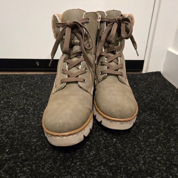 Rieker Fall/Winter Green Lace Up Ankle Boot - Womens 8 - Picture 2 of 9